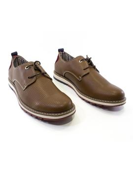 Zapato marrón