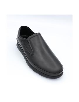 Zapato negro sin cordón